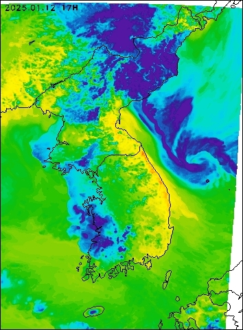 2025-01-12 17 : 00