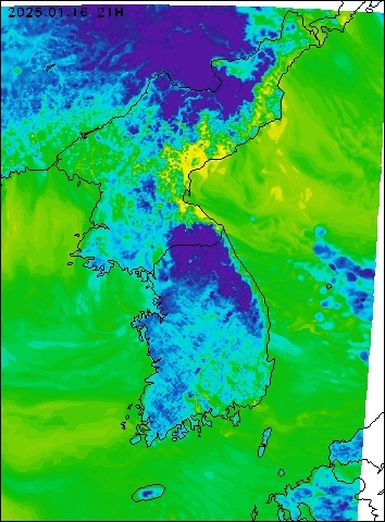 2025-01-16 21 : 00