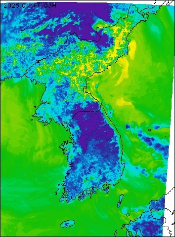 2025-01-17 03 : 00