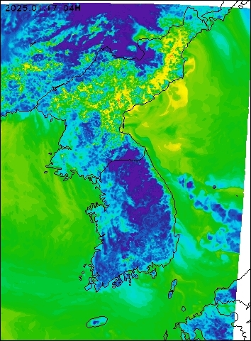 2025-01-17 04 : 00