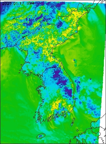 2025-01-17 09 : 00