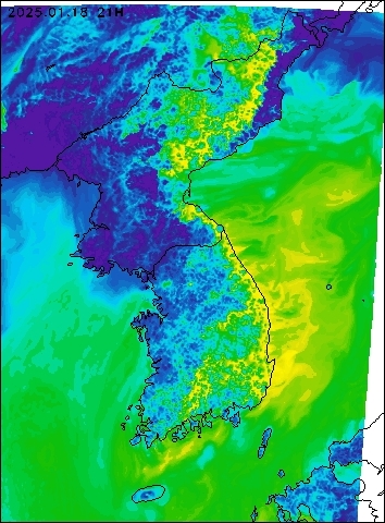 2025-01-18 21 : 00