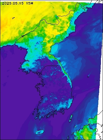 2025-05-15 15 : 00