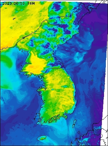 2025-06-03 16 : 00