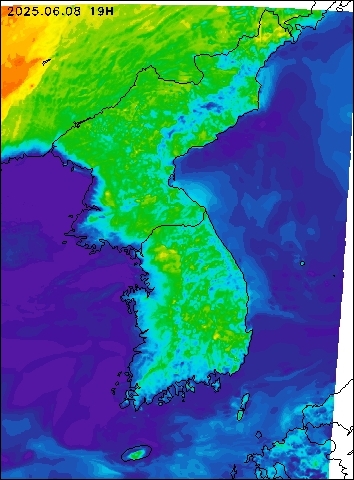 2025-06-08 19 : 00