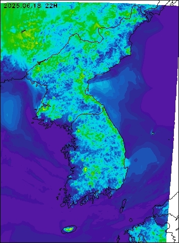 2025-06-18 22 : 00