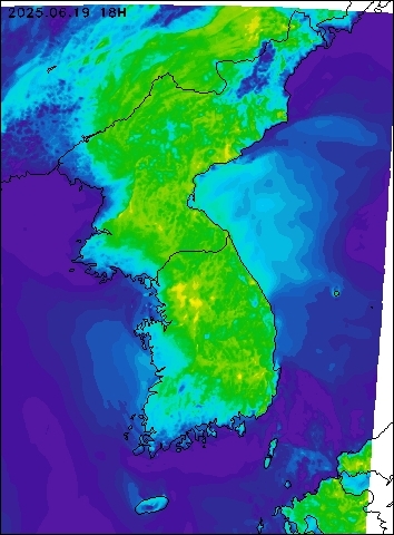 2025-06-19 18 : 00