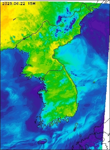 2025-06-22 15 : 00
