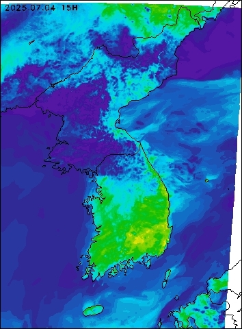 2025-07-04 15 : 00