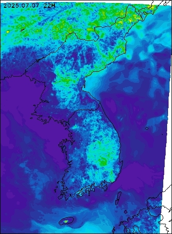 2025-07-07 22 : 00