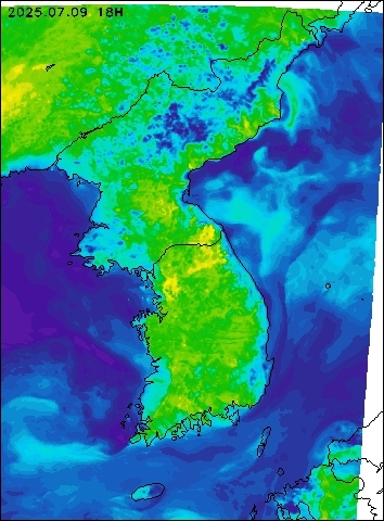 2025-07-09 18 : 00