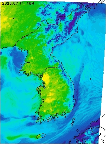 2025-07-11 18 : 00