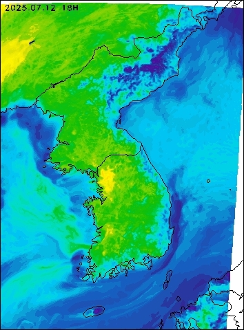 2025-07-12 18 : 00