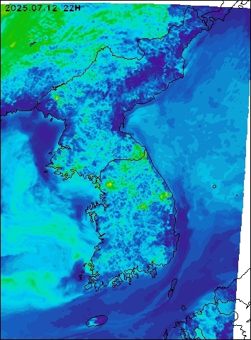 2025-07-12 22 : 00
