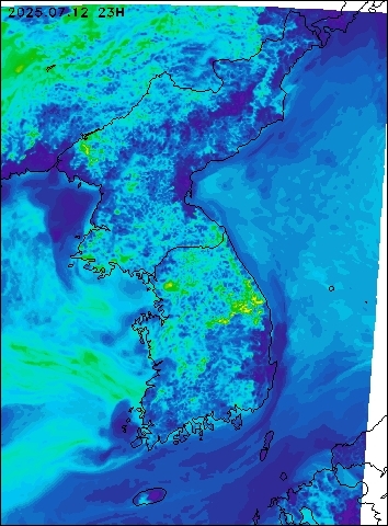 2025-07-12 23 : 00