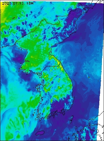 2025-07-13 18 : 00
