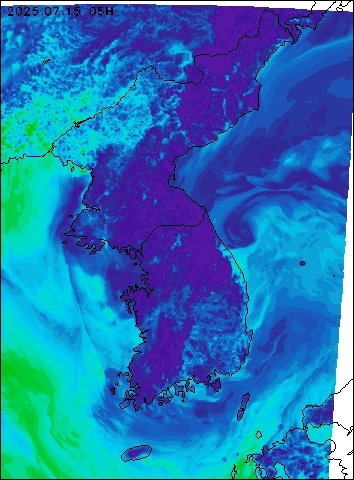 2025-07-15 05 : 00