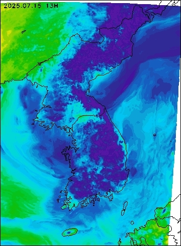 2025-07-15 13 : 00