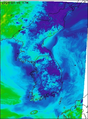 2025-07-15 17 : 00