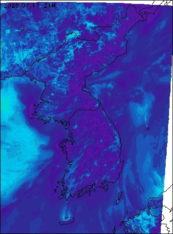 2025-07-17 21 : 00
