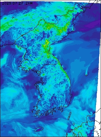 2025-07-27 21 : 00