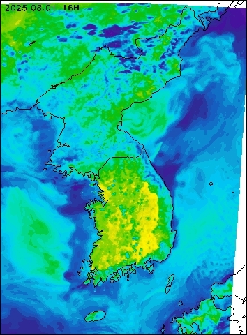 2025-08-01 16 : 00