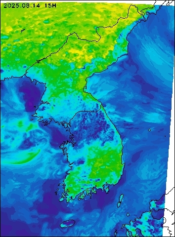 2025-08-14 15 : 00