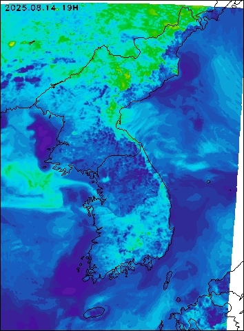 2025-08-14 19 : 00