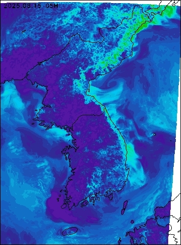 2025-08-15 05 : 00