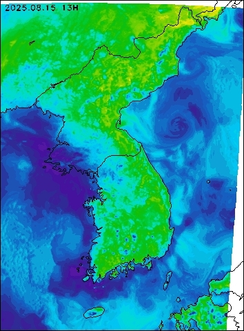 2025-08-15 13 : 00