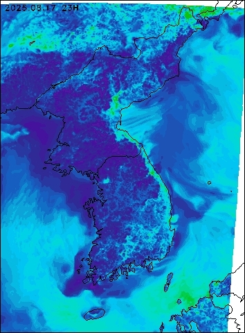 2025-08-17 23 : 00