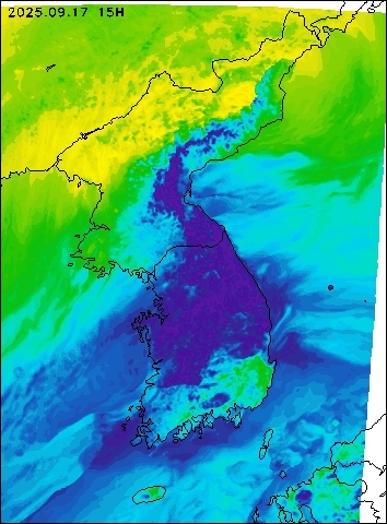 2025-09-17 15 : 00