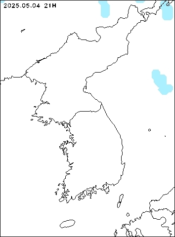 2025-05-04 21 : 00