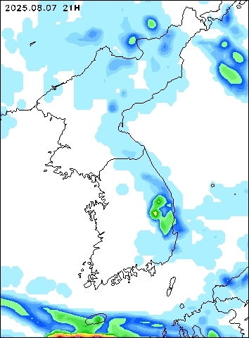 2025-08-07 21 : 00