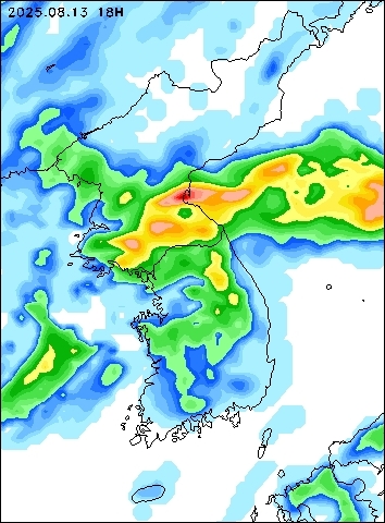 2025-08-13 18 : 00