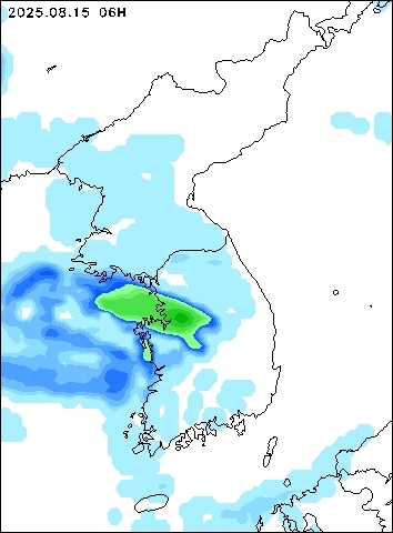 2025-08-15 06 : 00