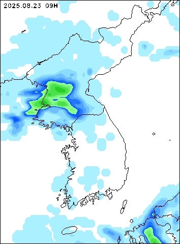 2025-08-23 09 : 00