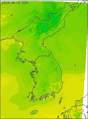 2025-05-10 22 : 00