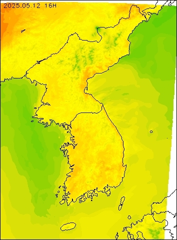 2025-05-12 16 : 00
