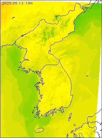 2025-05-13 19 : 00