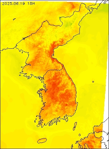 2025-06-19 18 : 00