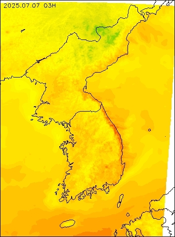 2025-07-07 03 : 00
