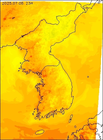 2025-07-08 23 : 00