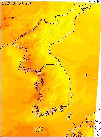2025-07-09 22 : 00