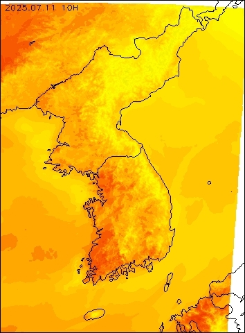 2025-07-11 10 : 00