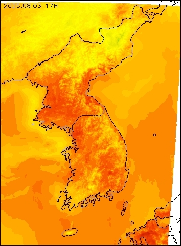 2025-08-03 17 : 00