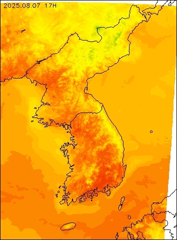 2025-08-07 17 : 00