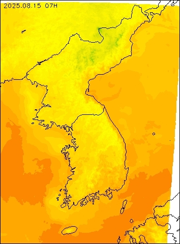 2025-08-15 07 : 00