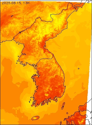 2025-08-15 13 : 00