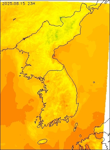 2025-08-15 23 : 00